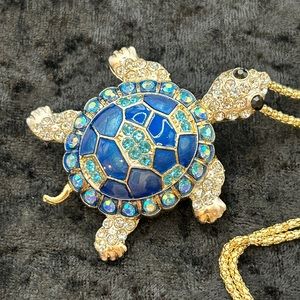 Betsey Johnson Blue Rhinestone Turtle Pendant Necklace/Brooch